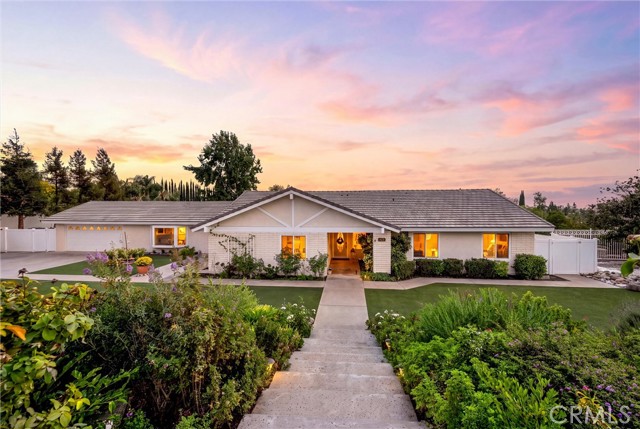 420 E 25th St, Upland, CA 91784 — photo 2
