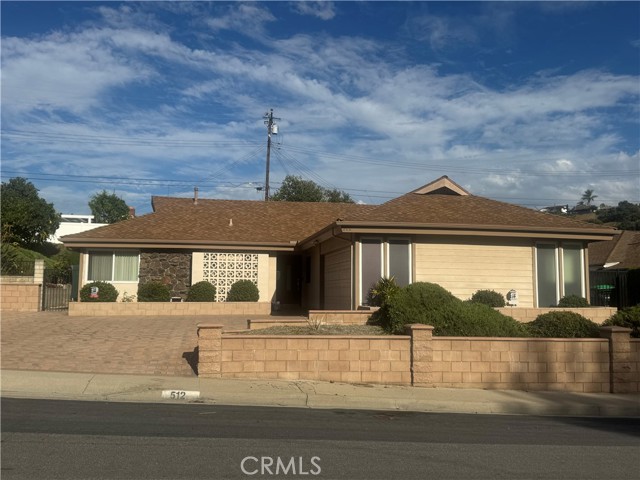 512 Ladera — photo