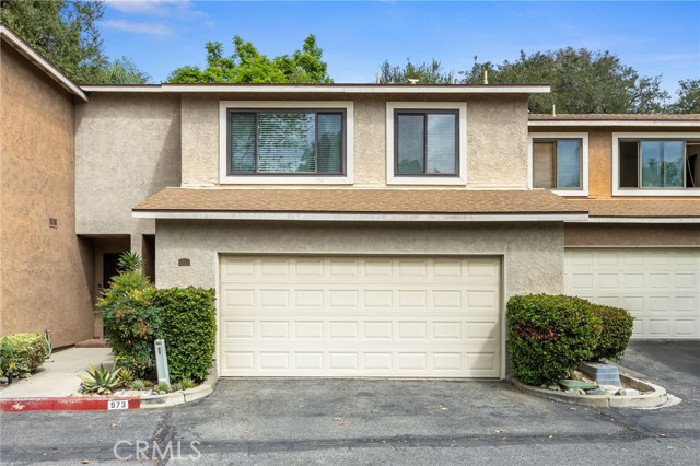 573 Wayland Ct — photo