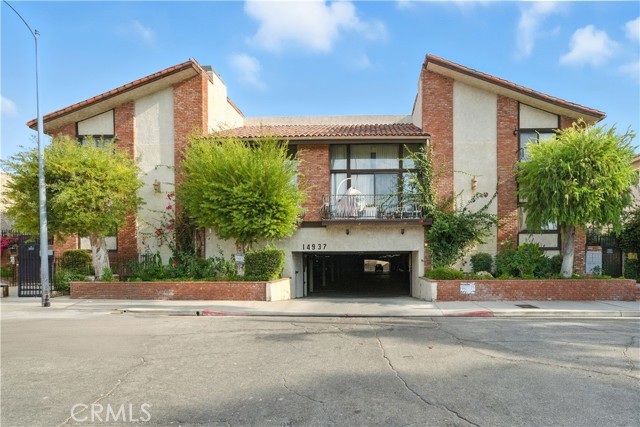 14937 Sherman Way 7 — photo
