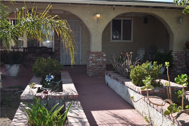 1202 S Willow — photo