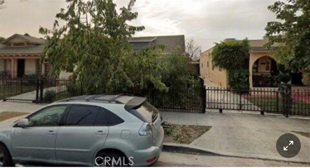 1826 West 39th Street — photo