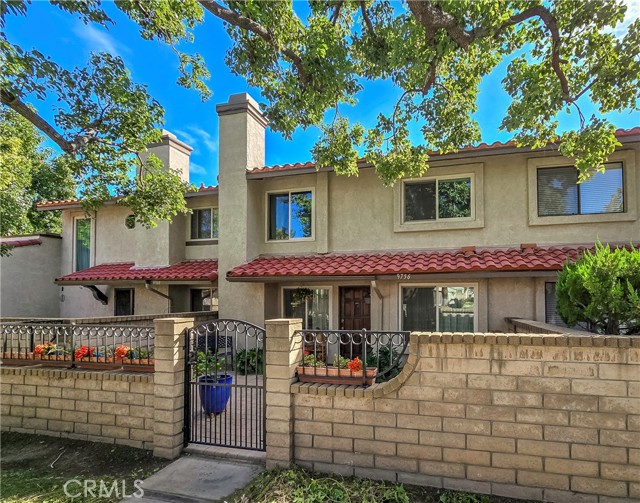 9756 Louise Way — photo
