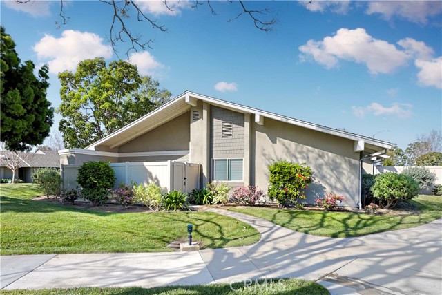 8933 Amador Circle #1316E — photo