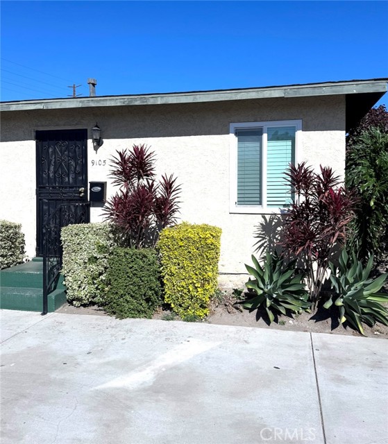 9105 Margaret Street — photo