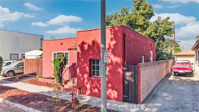 5815 Gaviota — photo