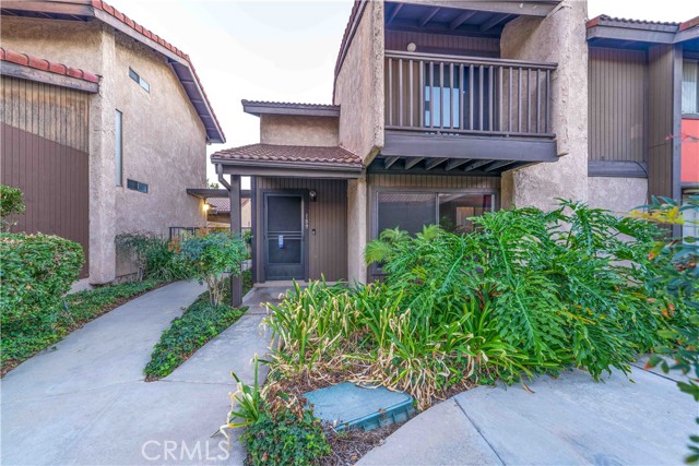 189 S Hollenbeck — photo