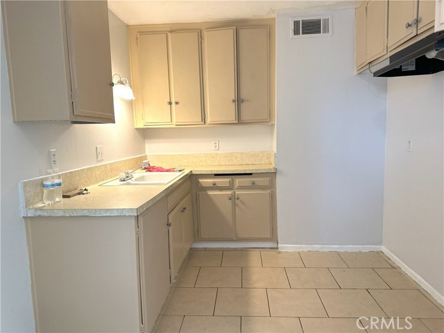 8616 N Loop Blvd 2 — photo