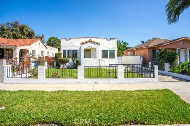 9414 Clovis — photo