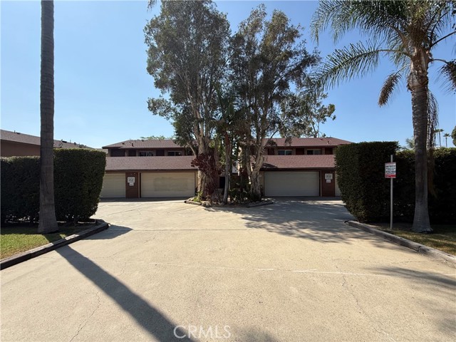 854 N Glassell St — photo