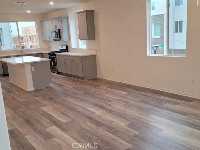 14057 #5 Ruby Ln, Gardena, CA 90247 — photo 2
