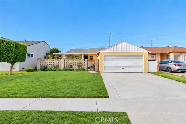 9424 Brookpark — photo