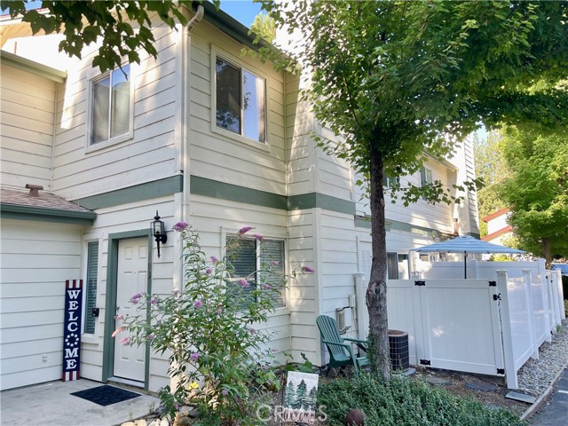 40501 Road 222 103 — photo