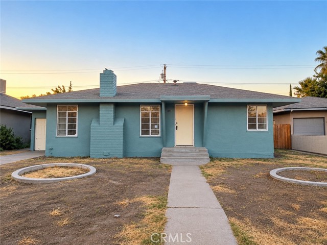 2545 N Millbrook Ave — photo