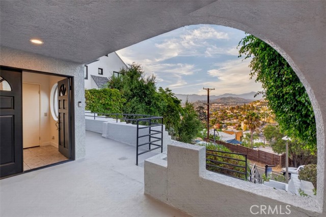 1425 Columbia Dr — photo
