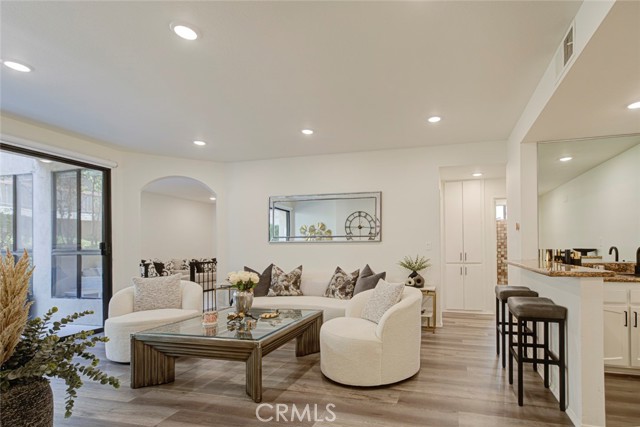 511 N Jackson 101 — photo