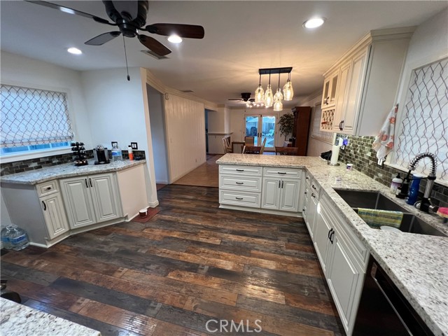 2484 Cambridge — photo