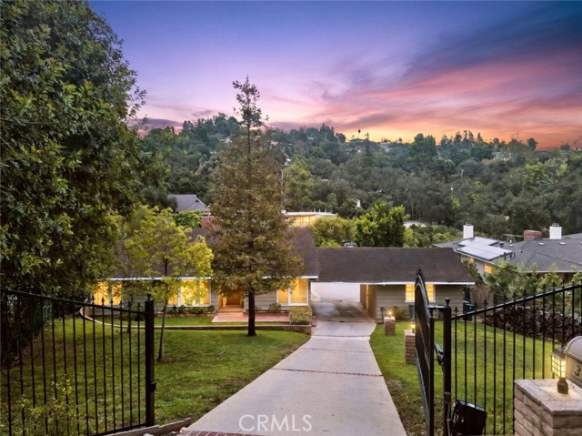 3726 Berwick Dr — photo