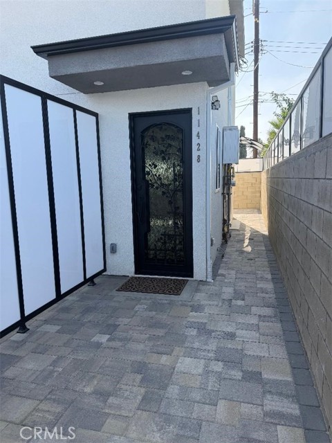 11428 Kagel Canyon St — photo