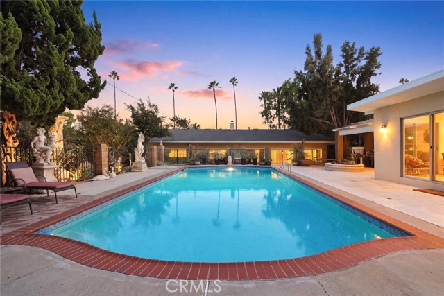 1011 Matilija — photo