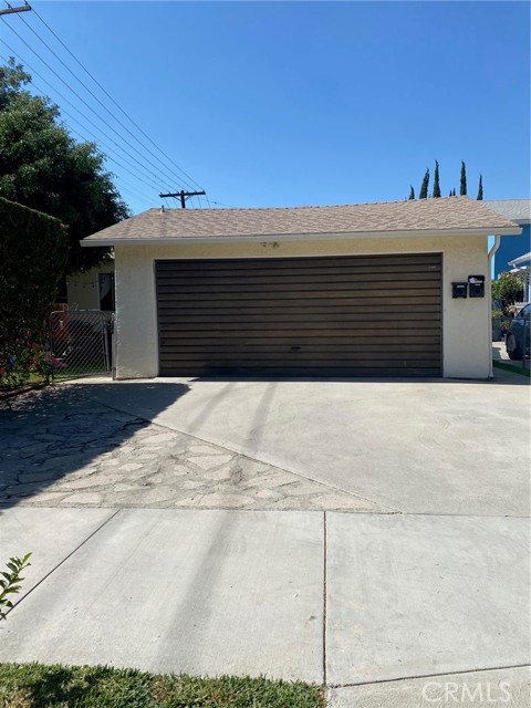 4835 Ruth Ave — photo