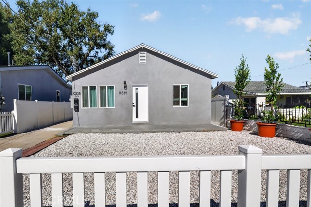 10335 Scoville Ave 1/2 — photo