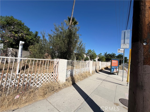 12351 Roscoe — photo