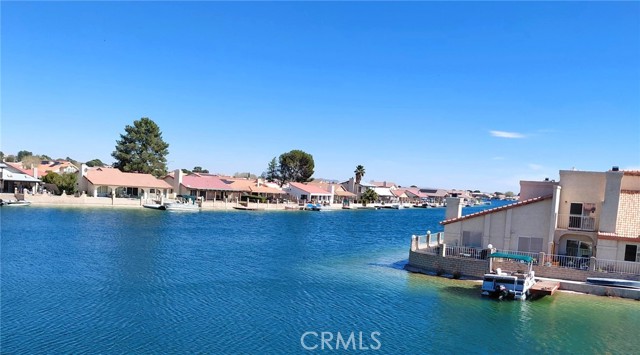 27209 Outrigger B — photo