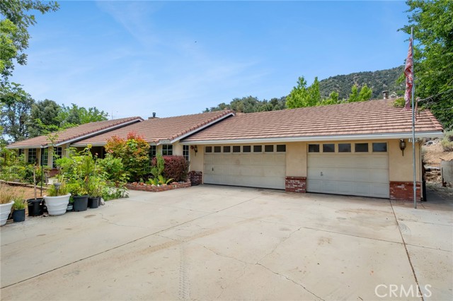7685 Wintergreen, Pinon Hills, CA 92397 — photo 2