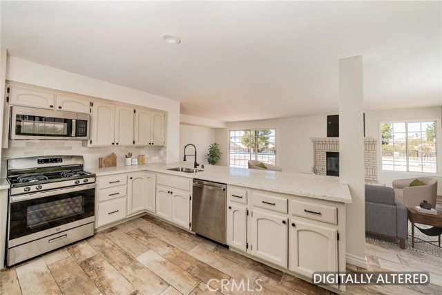 16334 Ridge View Dr, Apple Valley, CA 92307 — photo 3