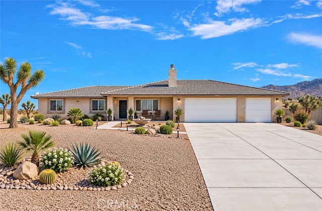 23520 Pala — photo