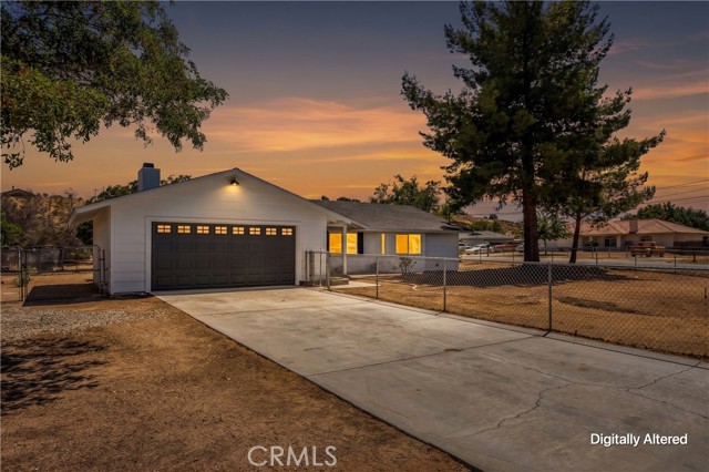 17405 Adobe — photo