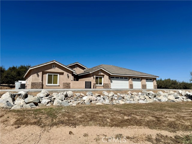 5826 Casita — photo