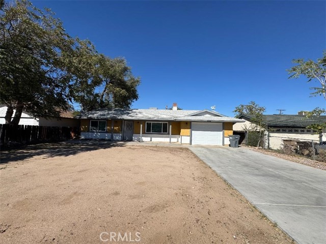 16188 Live Oak — photo