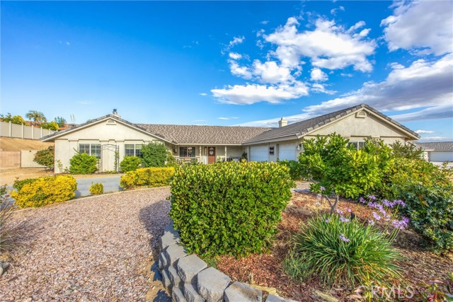 13997 Riverside, Apple Valley, CA 92307 — photo 2