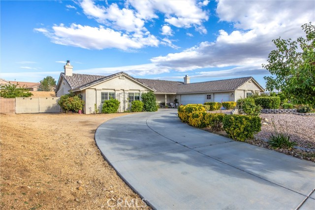 13997 Riverside, Apple Valley, CA 92307 — photo 3