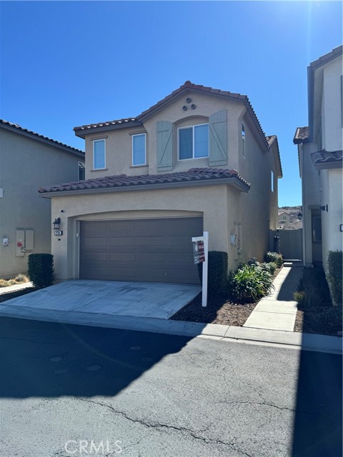 27361 Basalt — photo