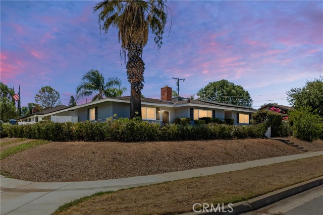 1235 W Cypress — photo