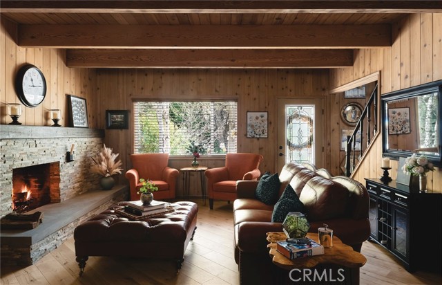 316 Corona (Aka 216 Crest Cir) Cir — photo