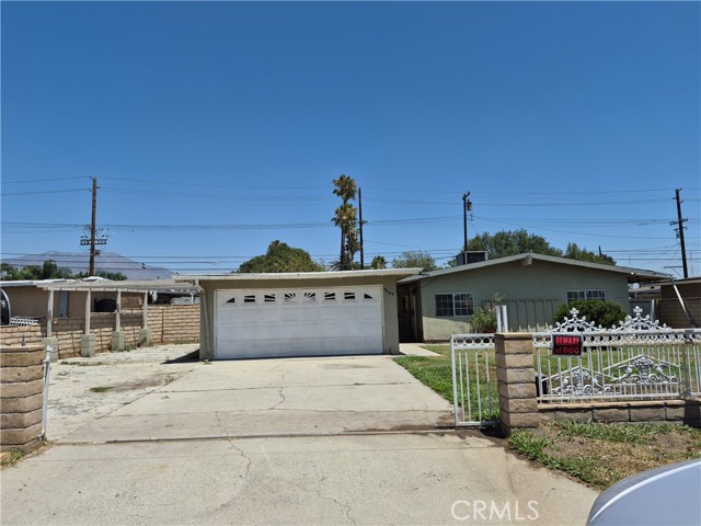 6959 Newbury — photo