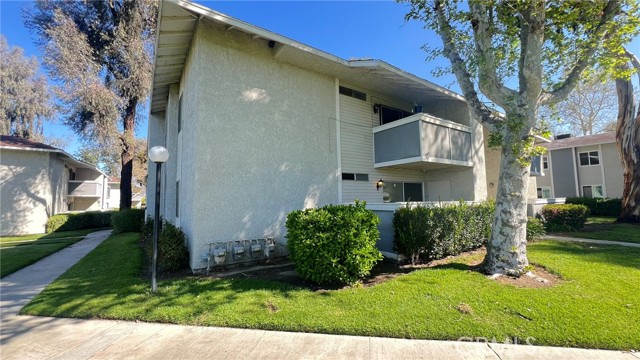 26200 Redlands — photo