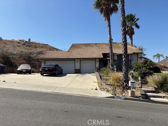 7296 Ridgeline — photo