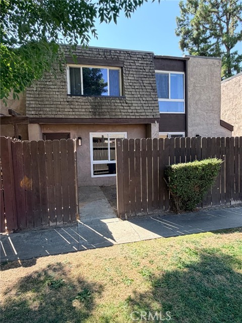 2200 Cedro Ct B — photo