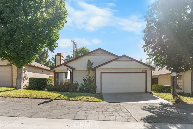 13982 Olive Grove Ln — photo