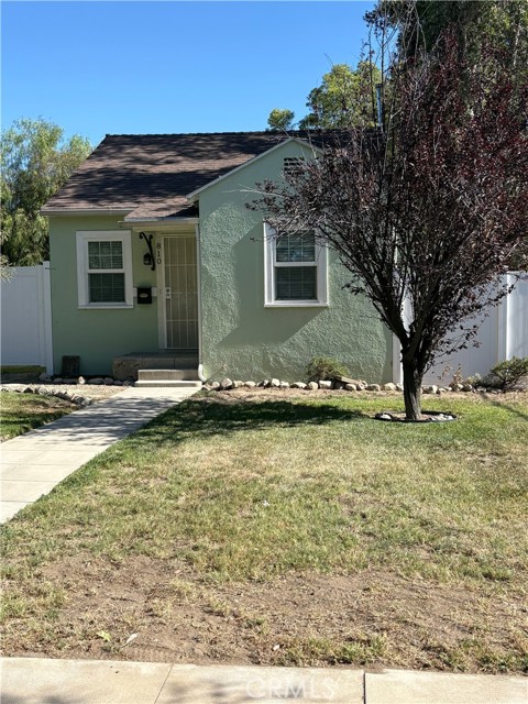 810 Campus 1 — photo
