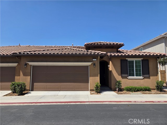 24115 Hillcrest — photo
