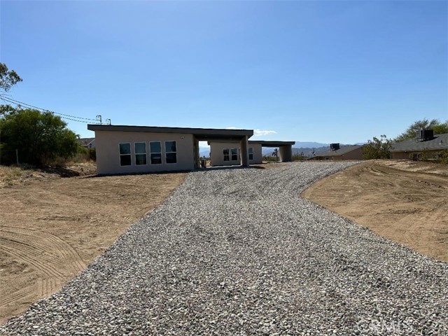 7374 Olympic Rd, Joshua Tree, CA 92252 — photo 2