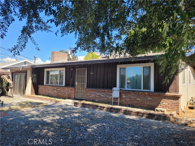 10641 Coloma — photo