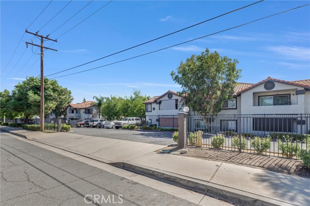 16377 Lakeshore 2B — photo