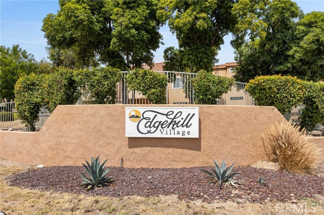 1500 W Edgehill Rd 16 — photo